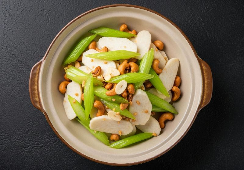 Stir-fried Yam and Celery with Crispy Cashew Nuts