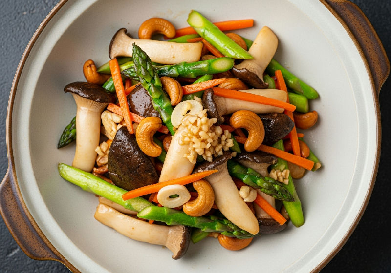 Stir-fried King Oyster Mushrooms with Asparagus and Cashew Nuts