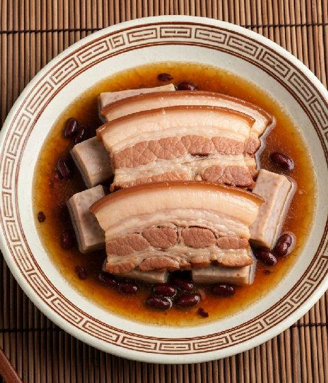Steamed Pork Belly with Fermented Red Bean Curd and Taro