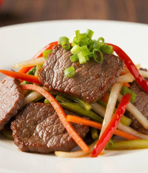 Stir-fried Beef with Pickled Vegetables