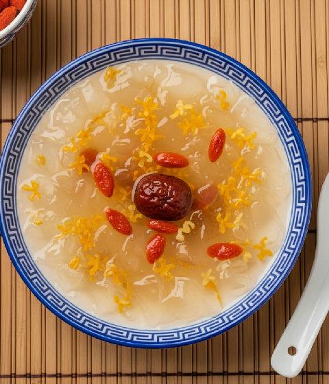 Osmanthus Jelly with Goji Berries