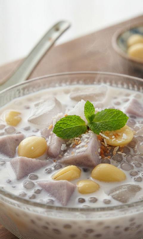 Taro Paste with Ginkgo and Coconut Milk