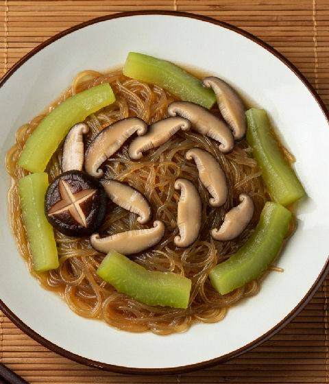 Braised Winter Melon with Mushrooms and Glass Noodles