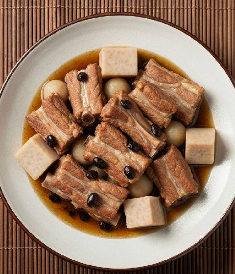Steamed Pork Ribs with Taro and Fermented Black Beans