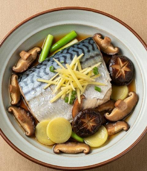 Steamed Mackerel Fillet with Dried Shiitake Mushrooms and Ginger